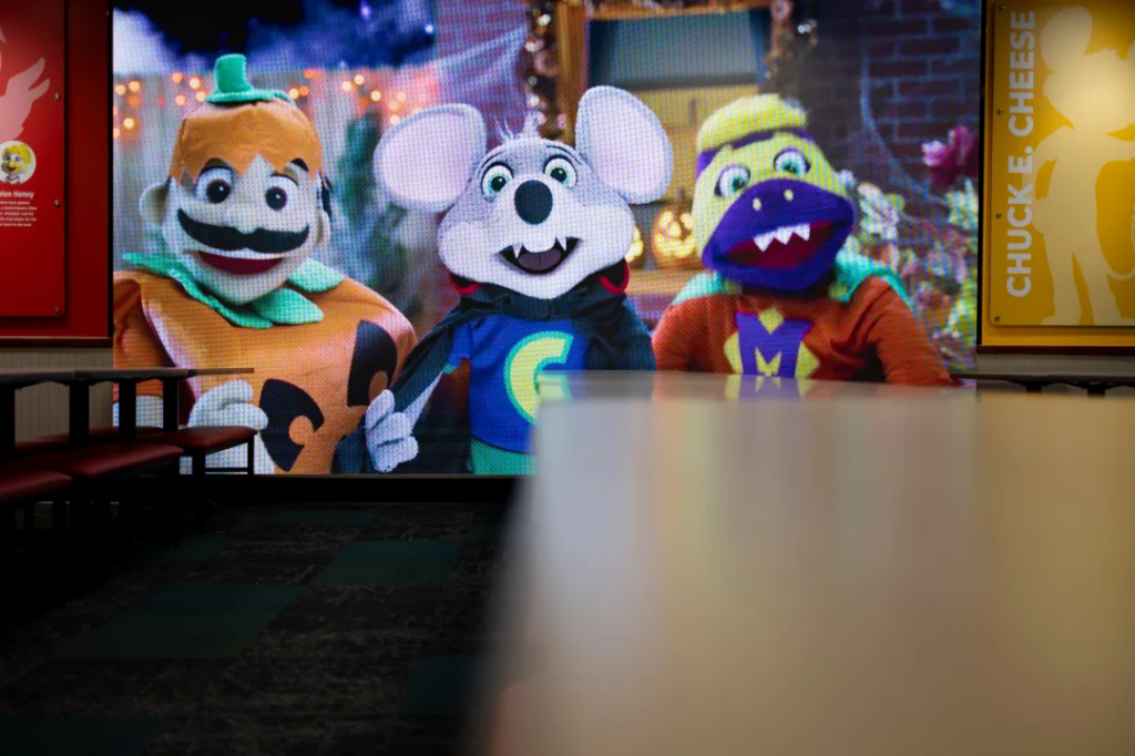 Chuck E. Cheese video screen